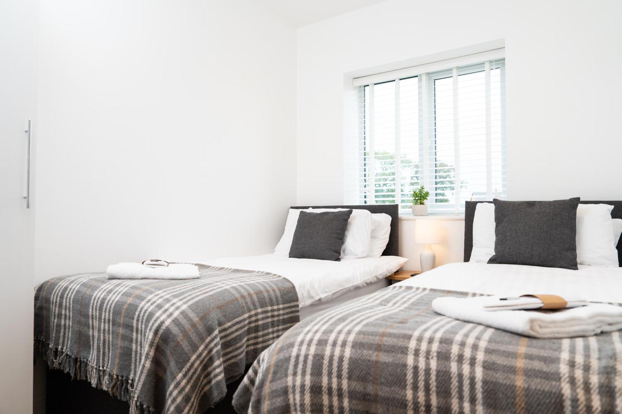 Oak Lodge Ashbourne  Bagian luar foto